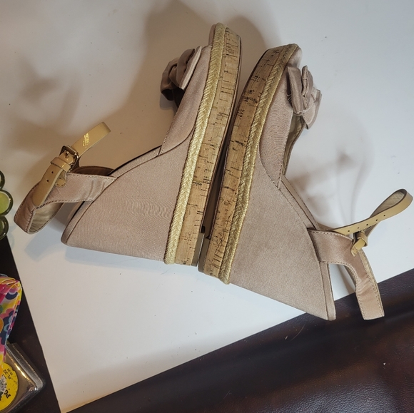 Tory burch penny wedges - Picture 6 of 12